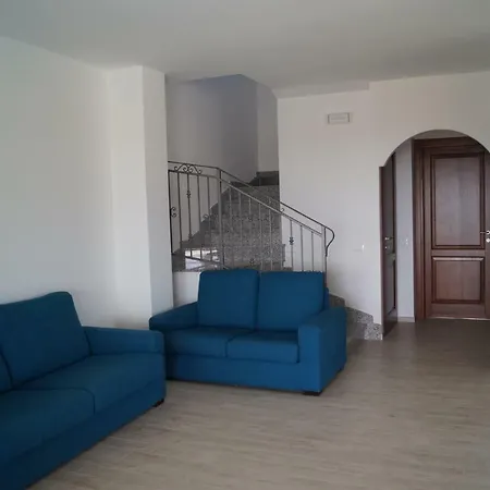 Villa Cavour - Doppelhaushaelfte Budoni