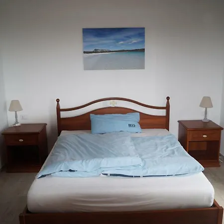 Cavour - Doppelhaushaelfte Villa