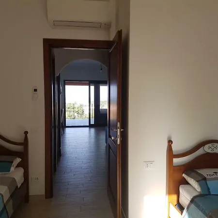 Cavour - Doppelhaushaelfte * Budoni